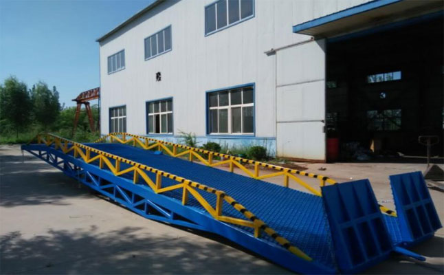 登车桥_工厂常用的装卸平台有哪些？